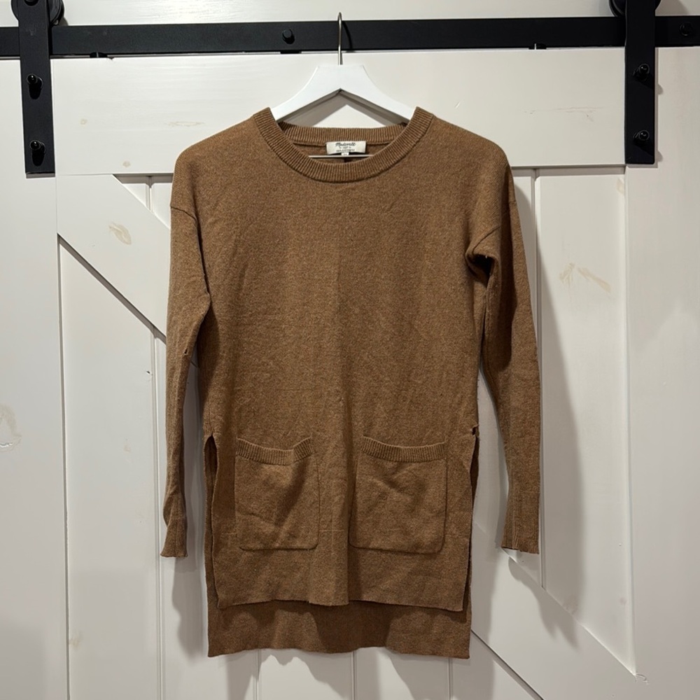 Brown Long Sleeve Sweater with Pockets